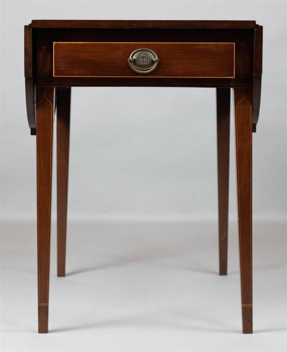 AMERICAN HEPPLEWHITE MAHOGANY AND