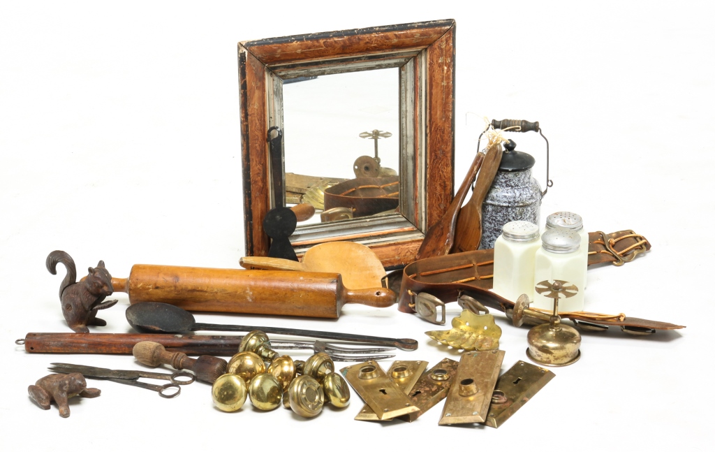 AMERICAN HOUSEHOLD ITEMS.