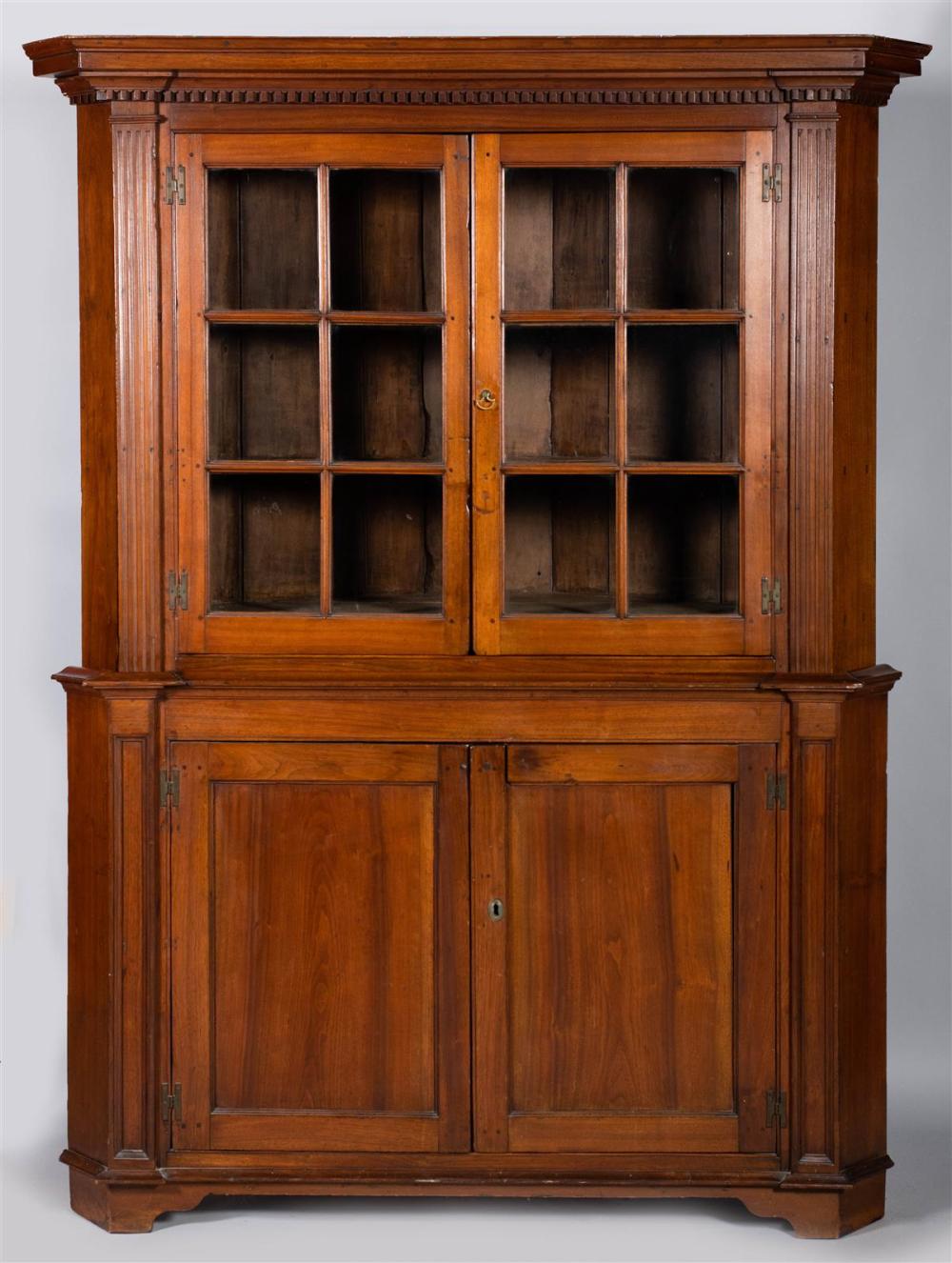 AMERICAN LATE FEDERAL WALNUT CORNER