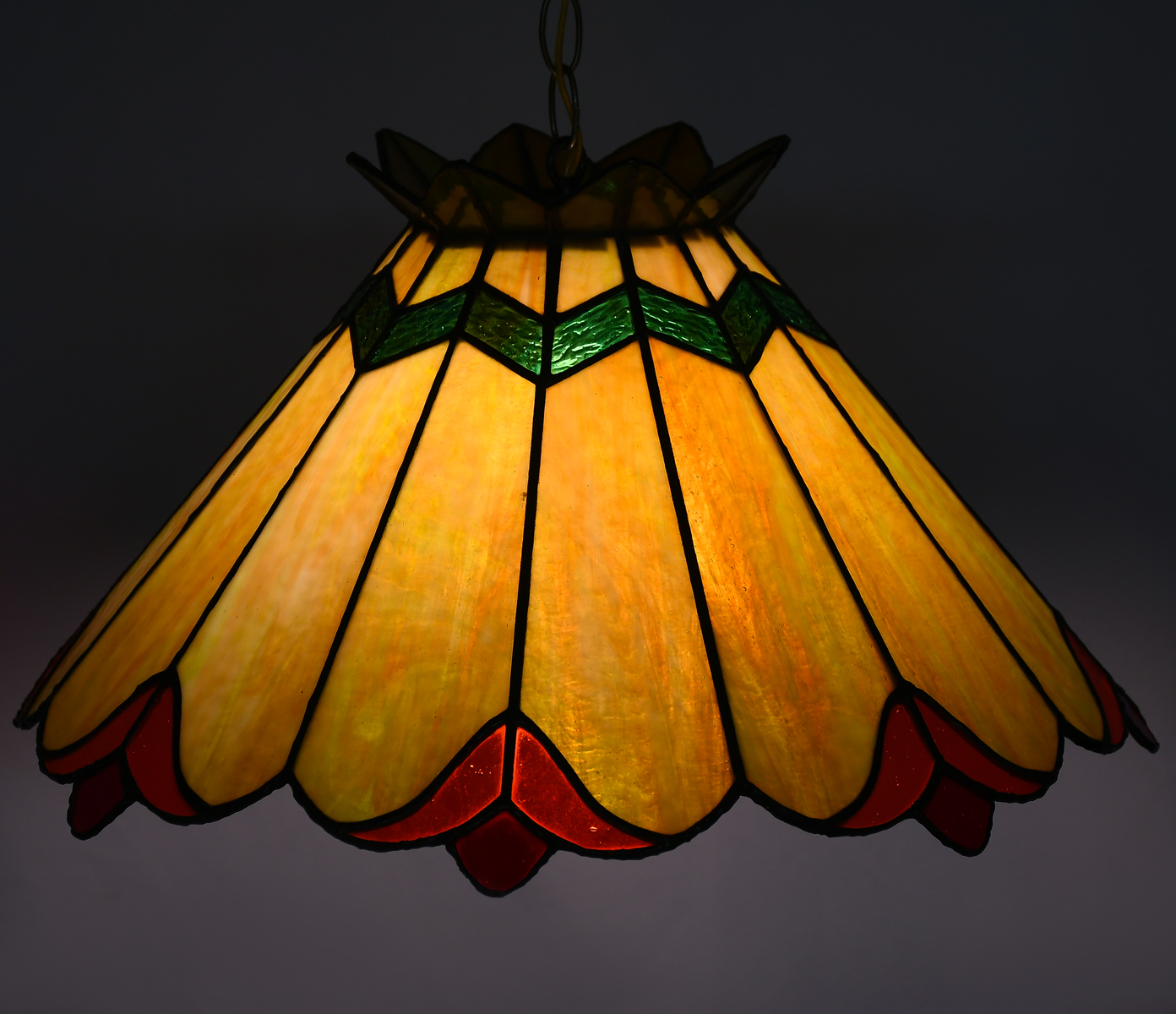 AMERICAN LEADED GLASS PENDANT