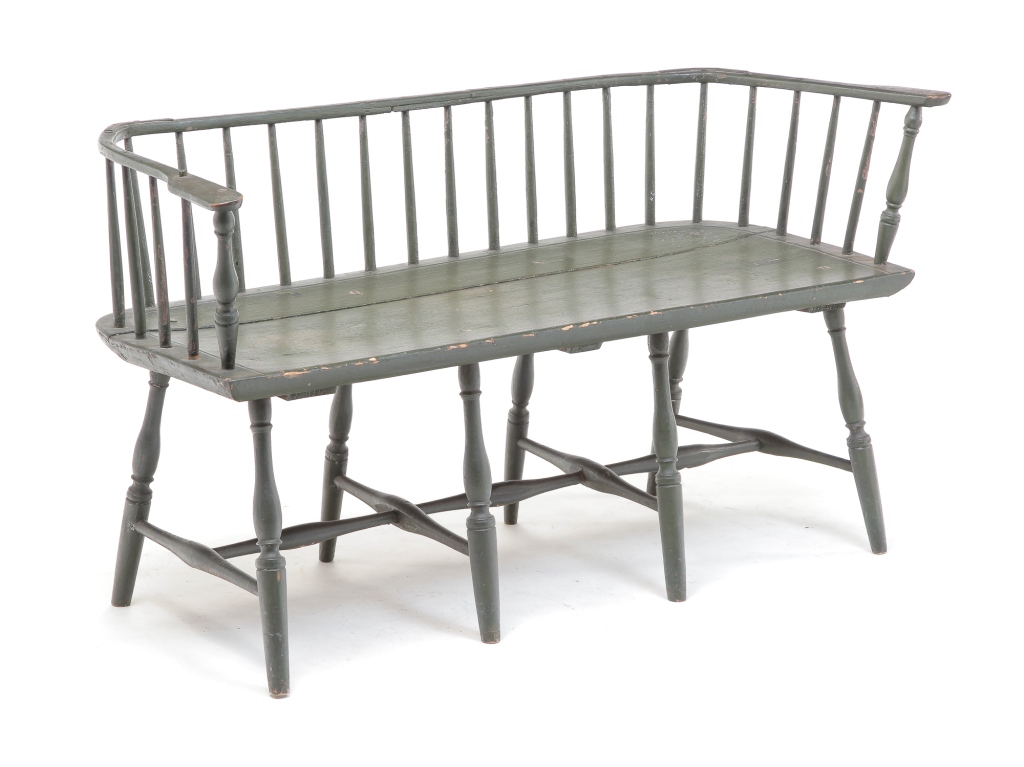 AMERICAN LOW BACK WINDSOR SETTLE