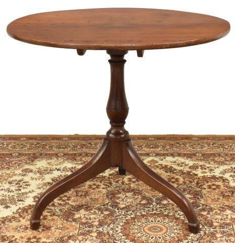AMERICAN MAHOGANY TILT-TOP TEA