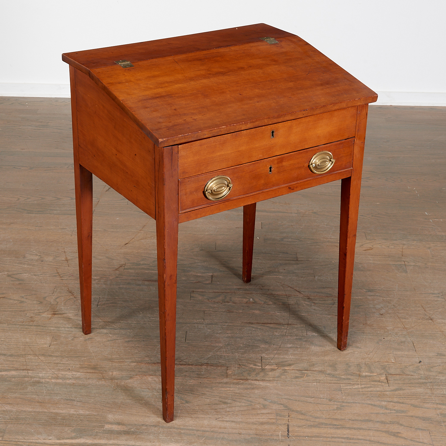 AMERICAN MAPLE SLANT-FRONT