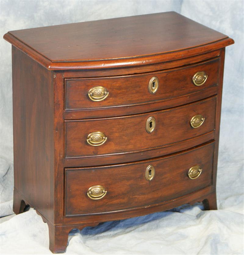 American miniature Hepplewhite 3