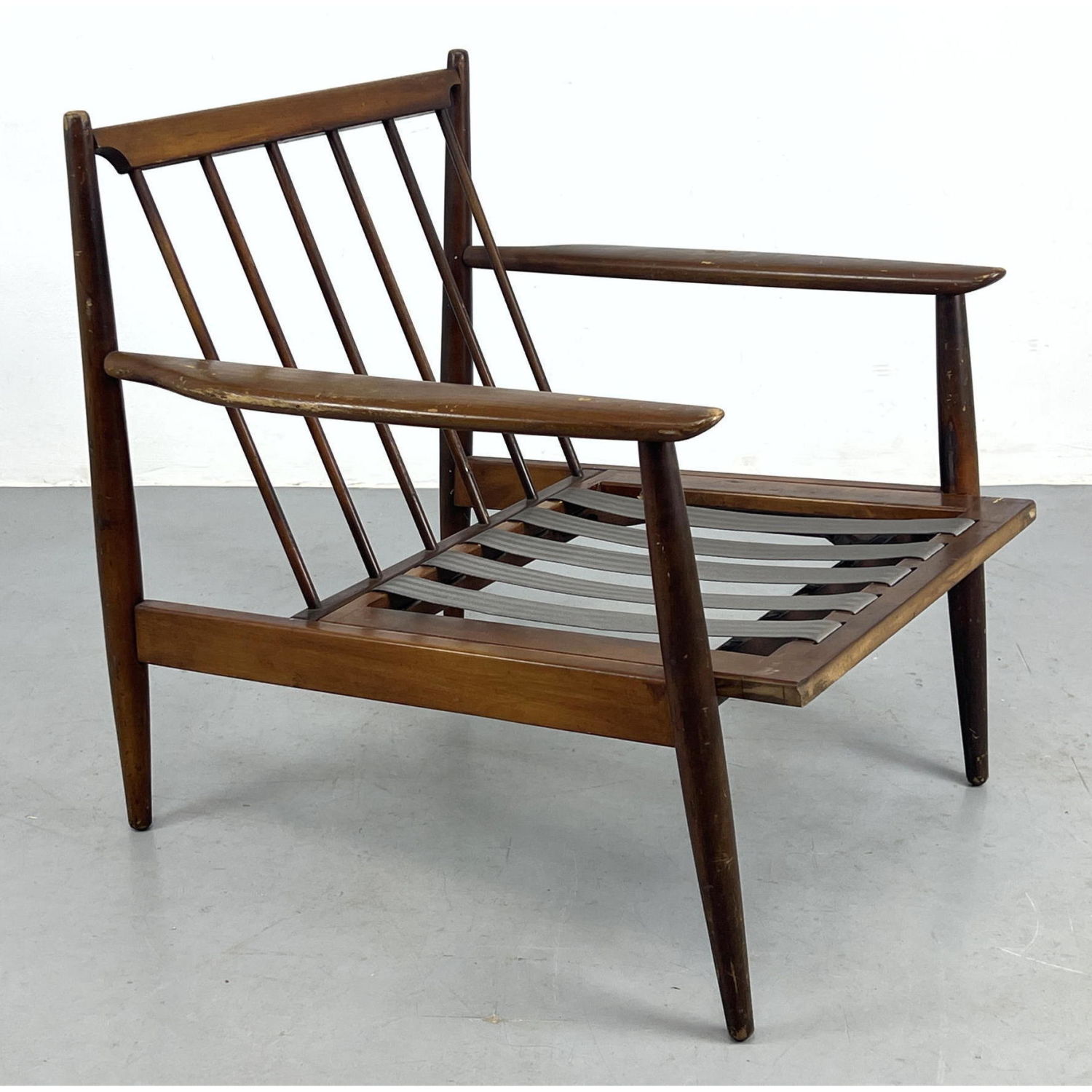 American Modern Open frame lounge