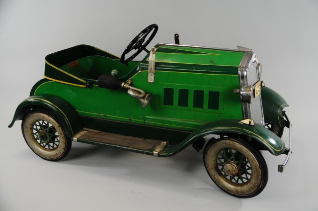 AMERICAN NATIONAL PACKARD PEDAL CAR
