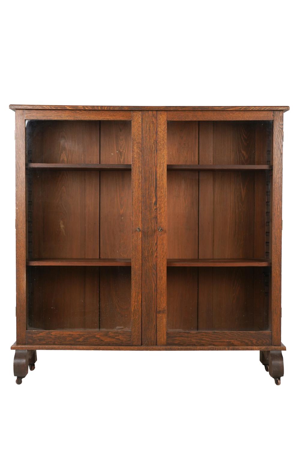 AMERICAN OAK BOOKCASElate 19th /