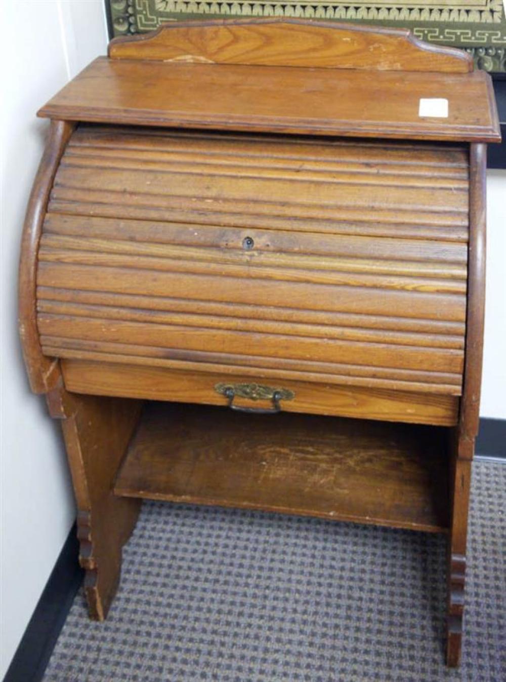 AMERICAN OAK CHILD'S ROLL-TOP DESK,