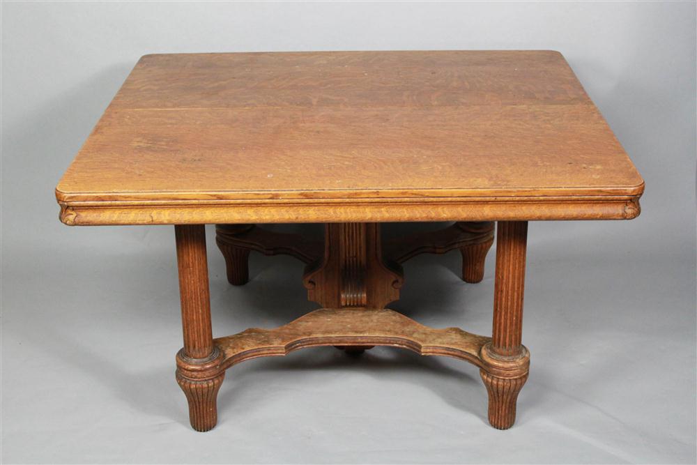 AMERICAN OAK DINING TABLE WITH
