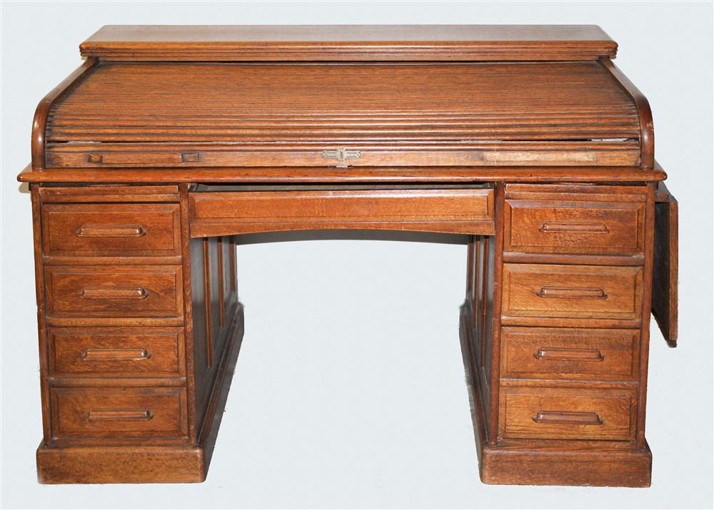 AMERICAN OAK DOUBLE PEDESTAL ROLL
