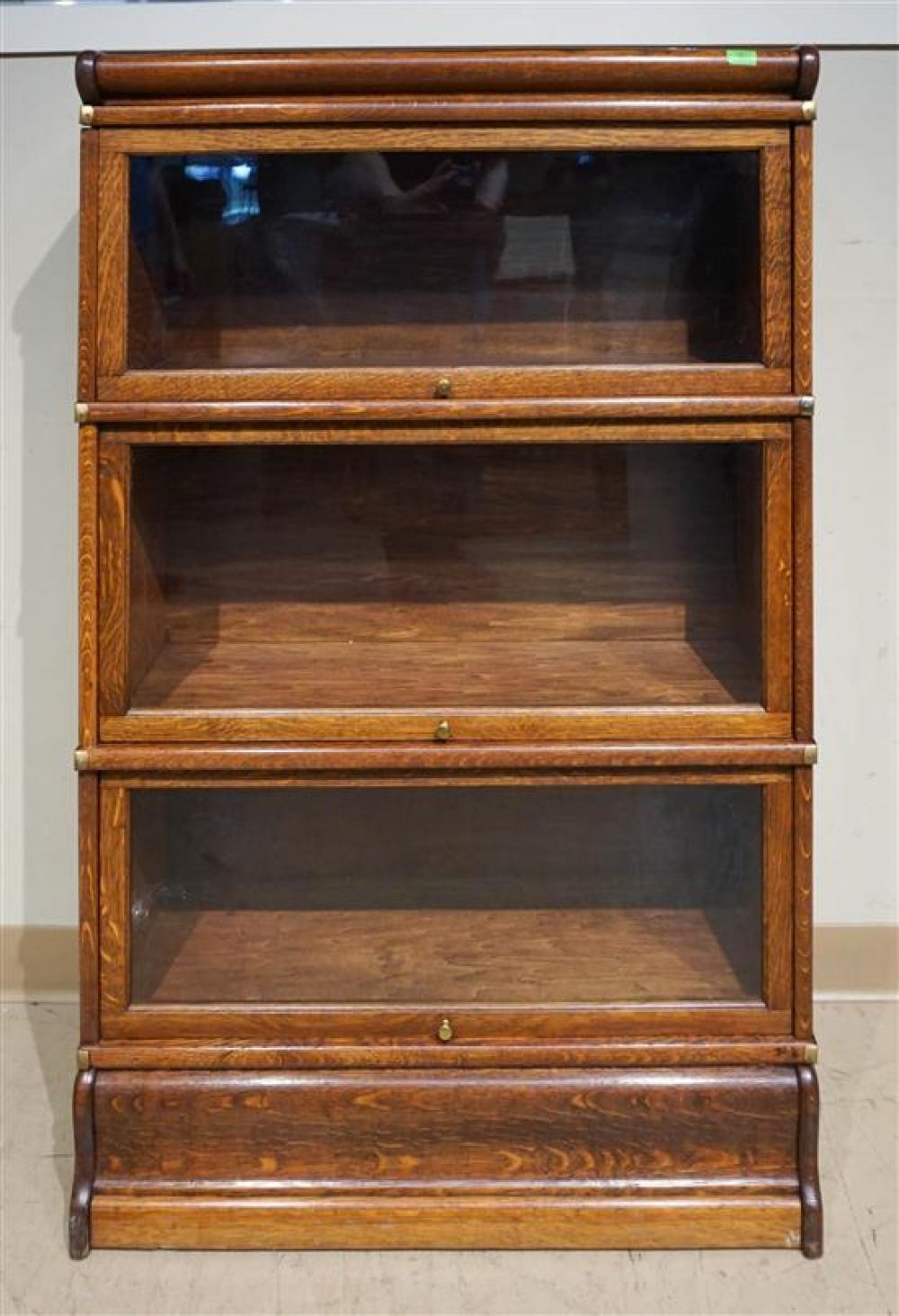 AMERICAN OAK THREE-SECTION
