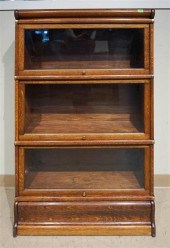 AMERICAN OAK THREE-SECTION BAR