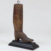 AMERICAN PAINTED WOOD BOOTMAKE