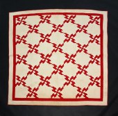 AMERICAN PIECED QUILT. Ca. 190