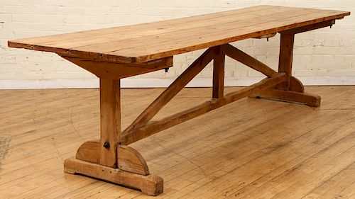 AMERICAN PINE FARM TABLE ON TRESTLE