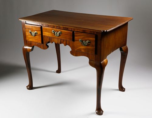 AMERICAN QUEEN ANNE MAHOGANY