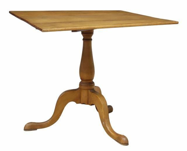AMERICAN QUEEN ANNE STYLE MAPLE