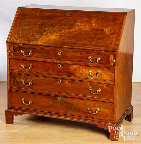 AMERICAN QUEEN ANNE WALNUT SLANT