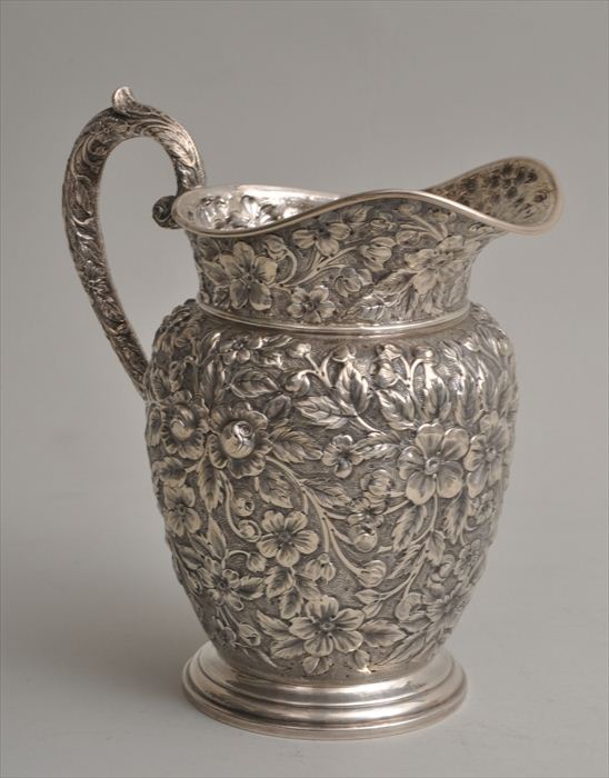 AMERICAN REPOUSSÃ‰ SILVER WATER