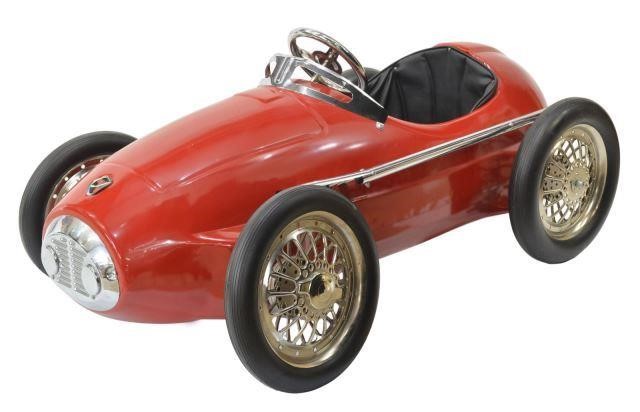 AMERICAN RETRO FERRARI-INSPIRED