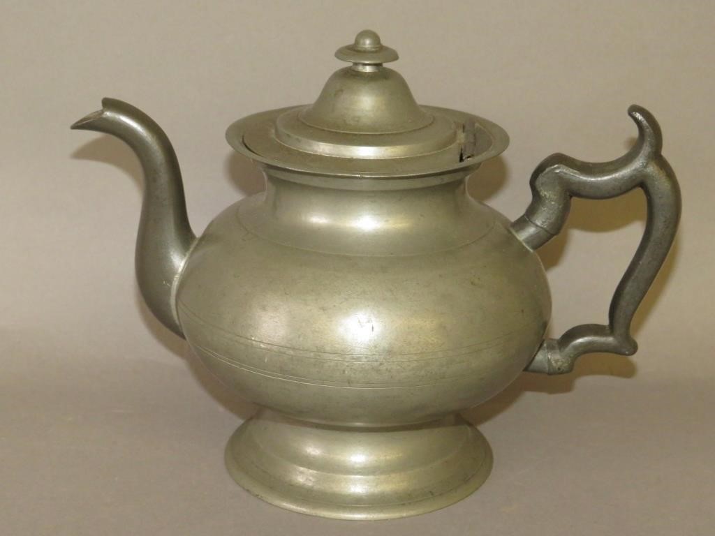AMERICAN R.I. BRITANNIA TEAPOTca.