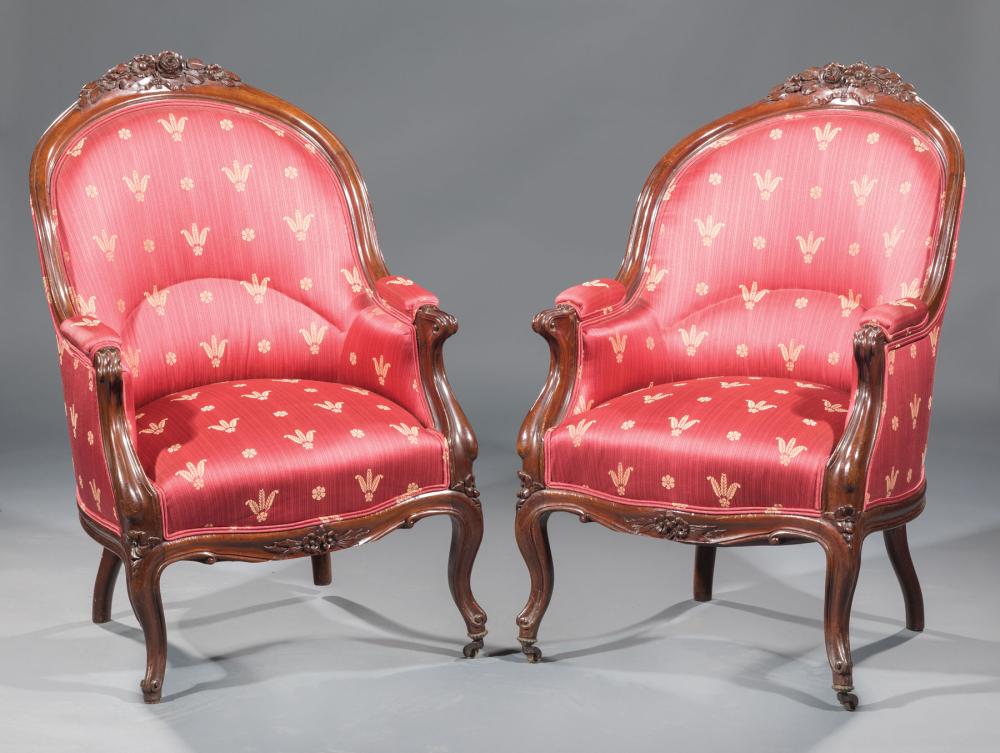 AMERICAN ROCOCO CARVED MAHOGANY