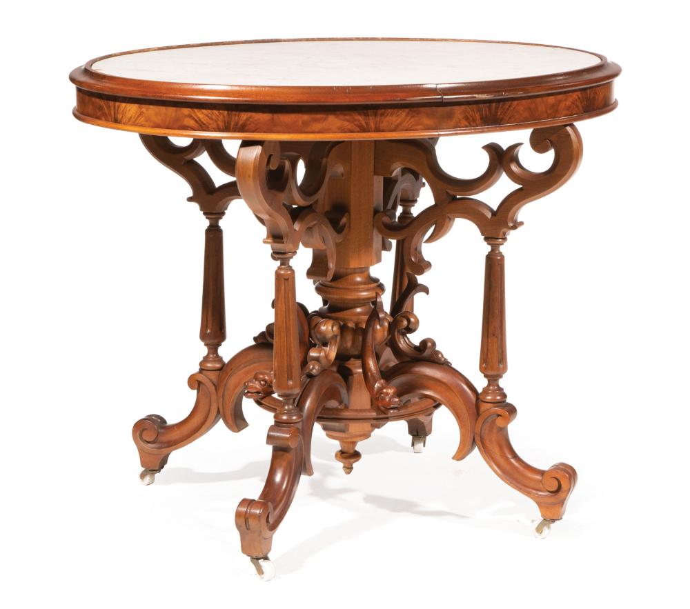AMERICAN ROCOCO CARVED MAHOGANY