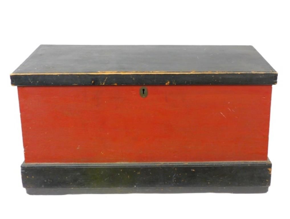 AMERICAN SEA CHEST. 19TH CENTURY. A