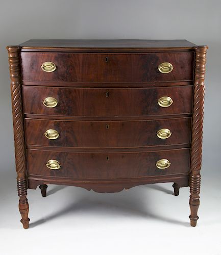 AMERICAN SHERATON MAHOGANY CHEST OF