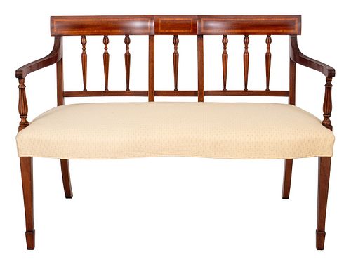 AMERICAN SHERATON STYLE UPHOLSTERED