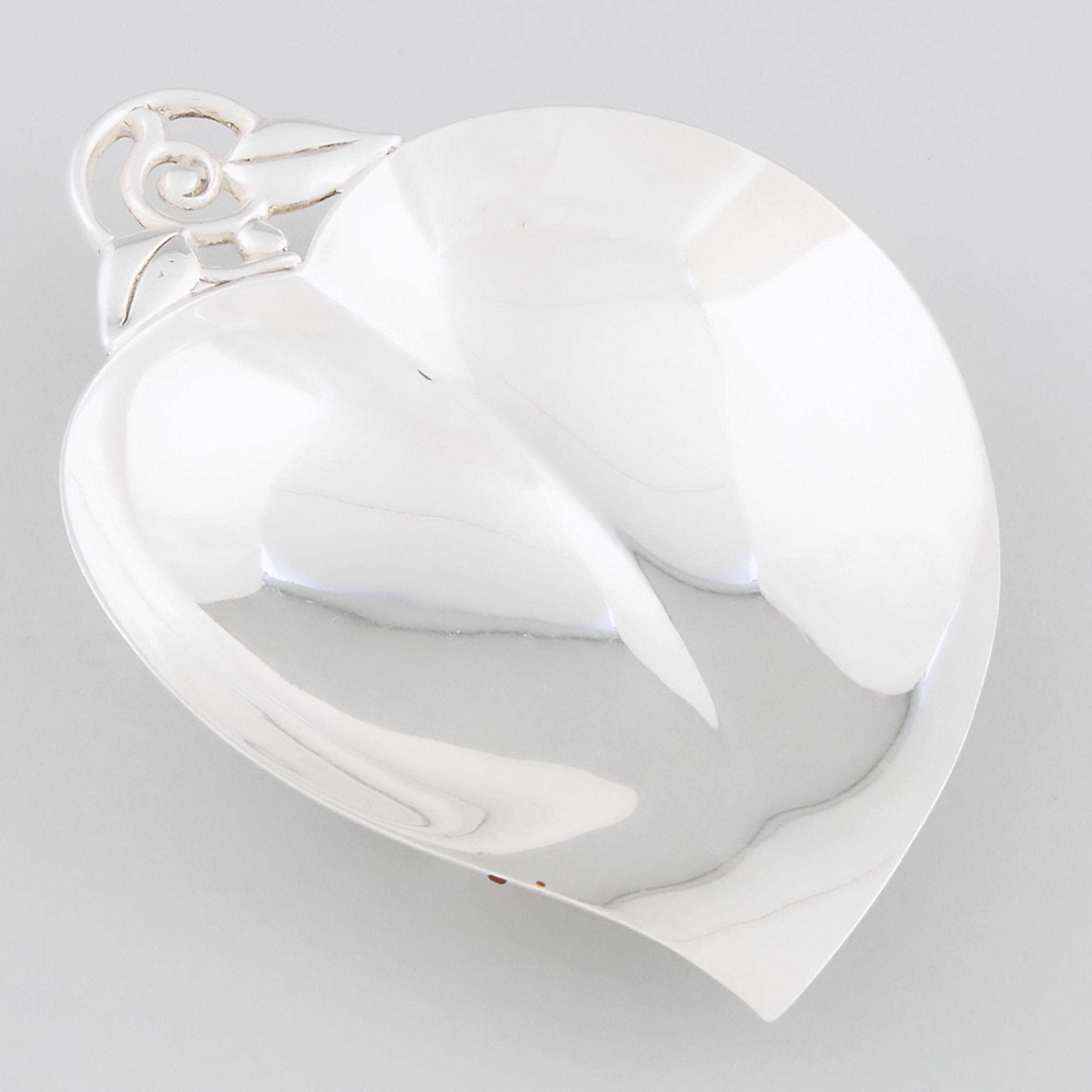 American Silver Leaf Shaped Dish,