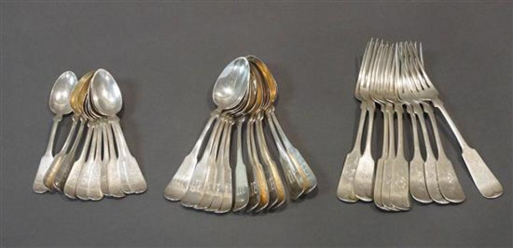 AMERICAN STERLING 31-PIECE 'FIDDLE'