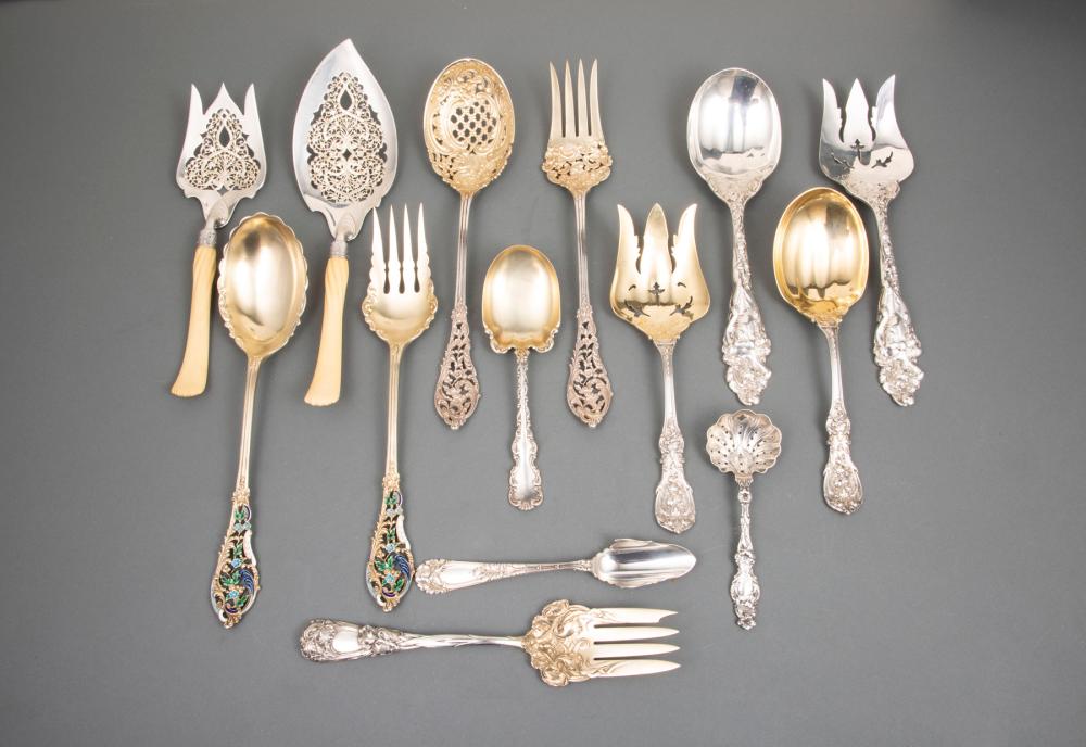 AMERICAN STERLING SILVER FLATWARE