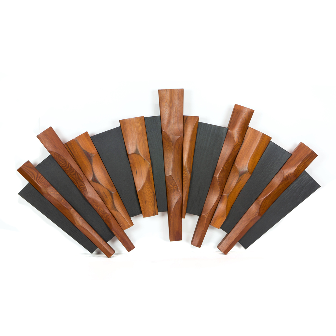 AMERICAN STUDIO WALNUT WALL