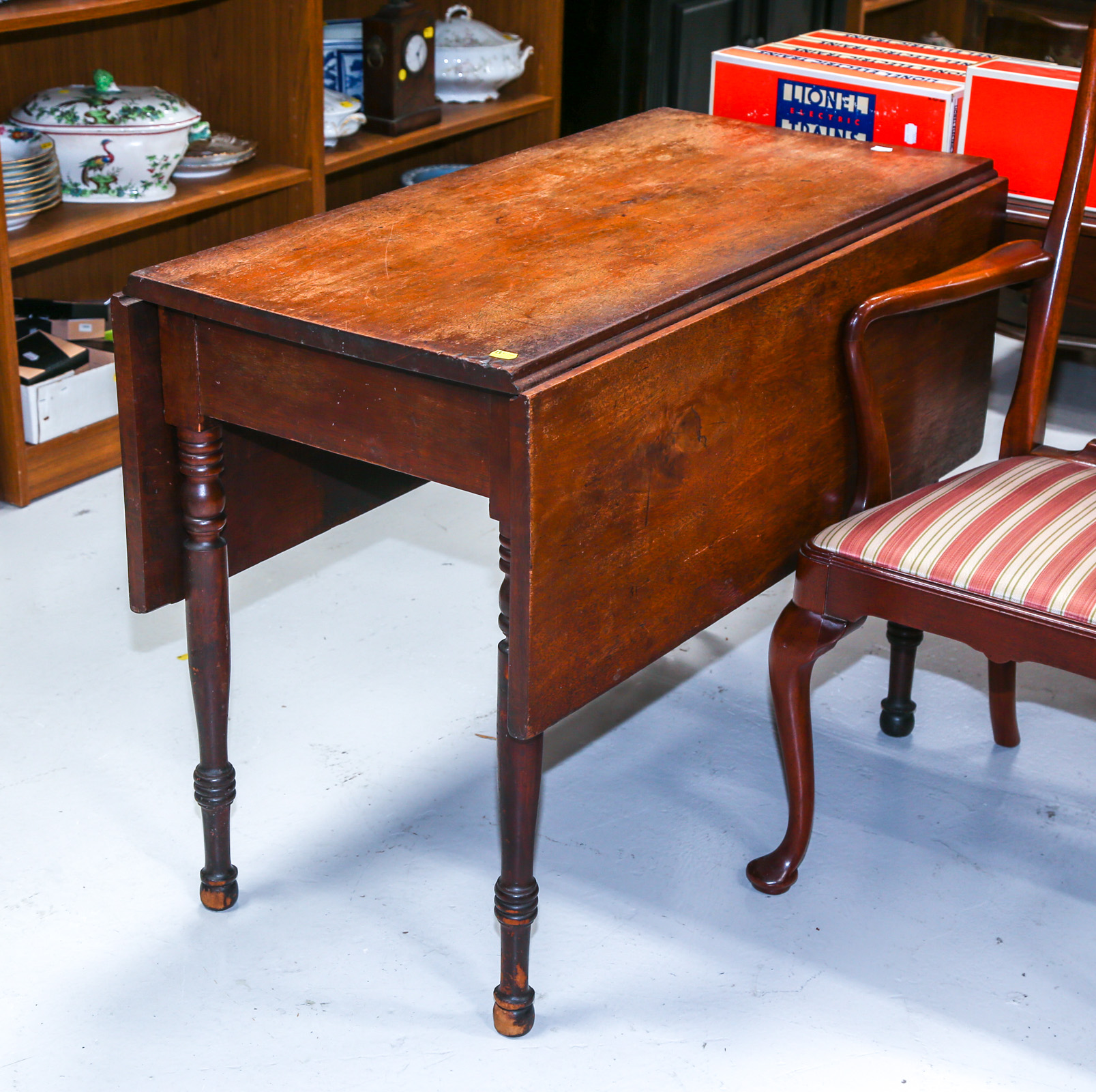 AMERICAN VERNACULAR WALNUT DROP