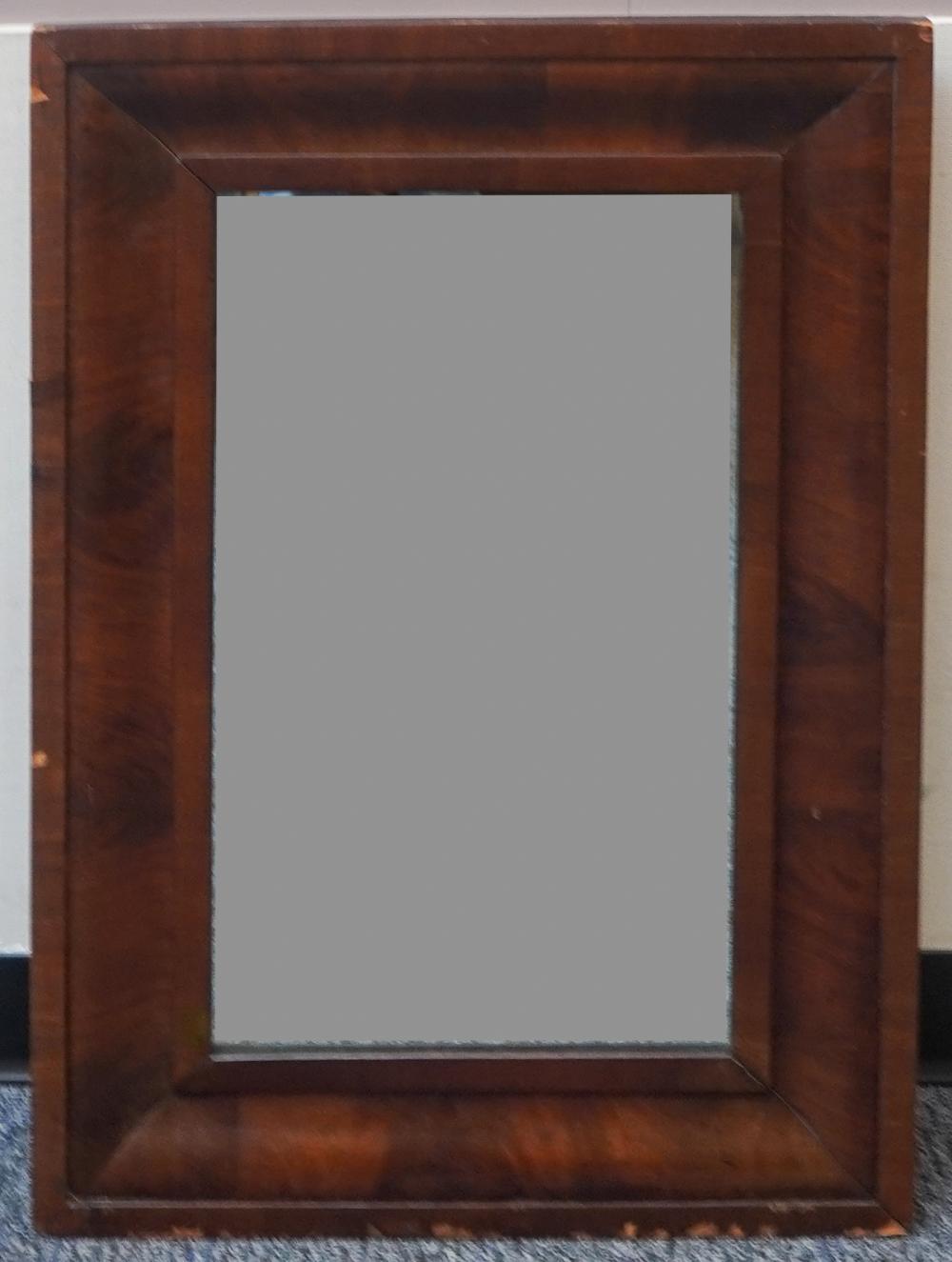 AMERICAN VICTORIAN STYLE MAHOGANY