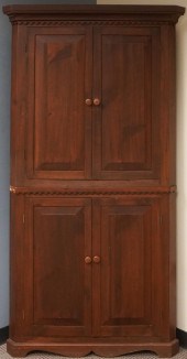AMERICAN VICTORIAN STYLE PINE