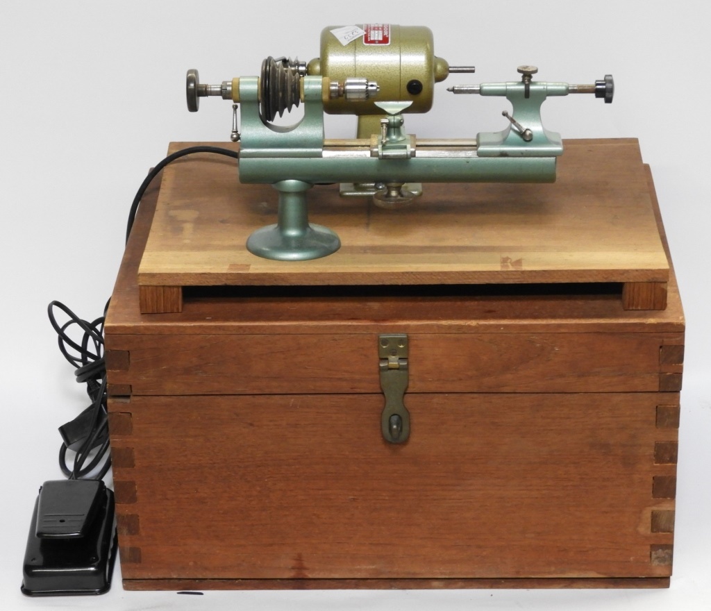 AMERICAN VIGOR MINIATURE WOOD LATHE