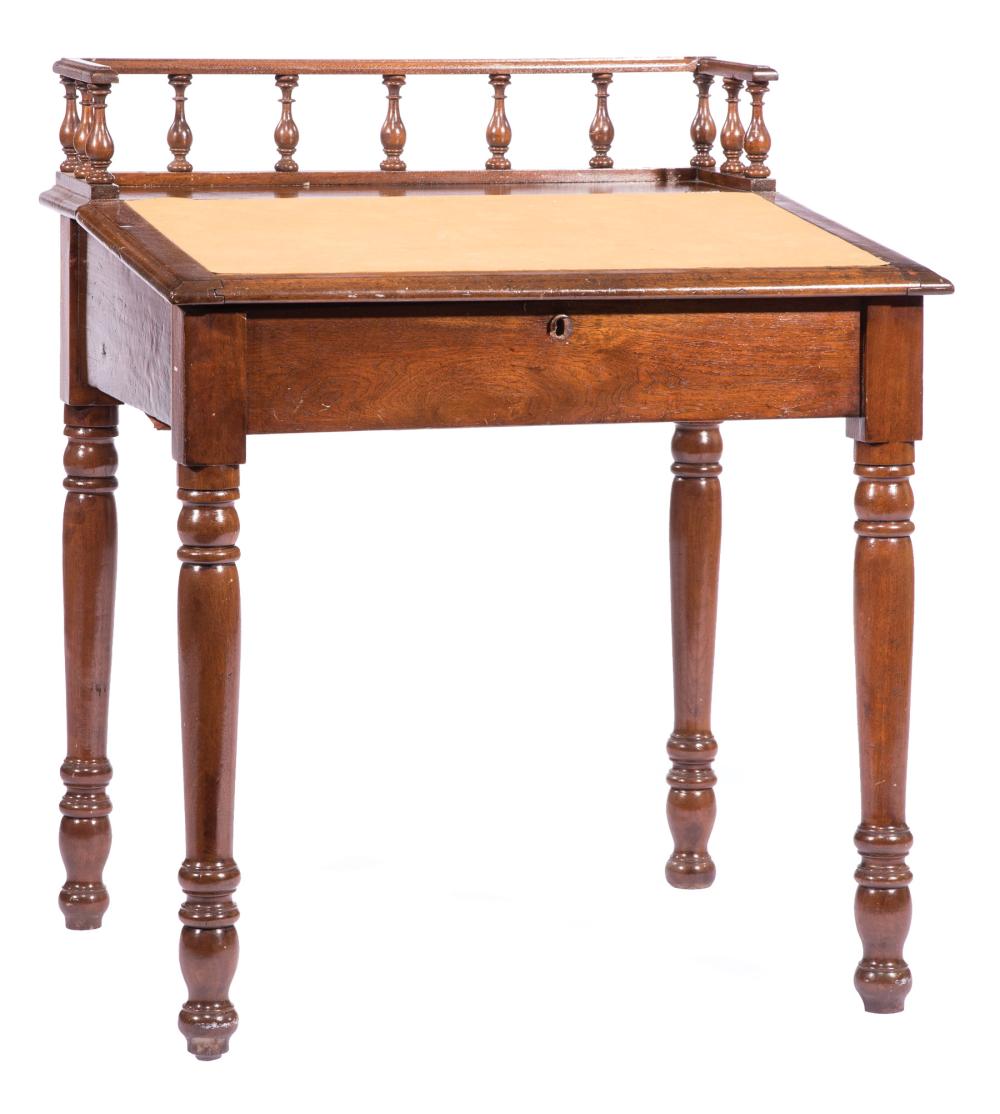 AMERICAN WALNUT WRITING