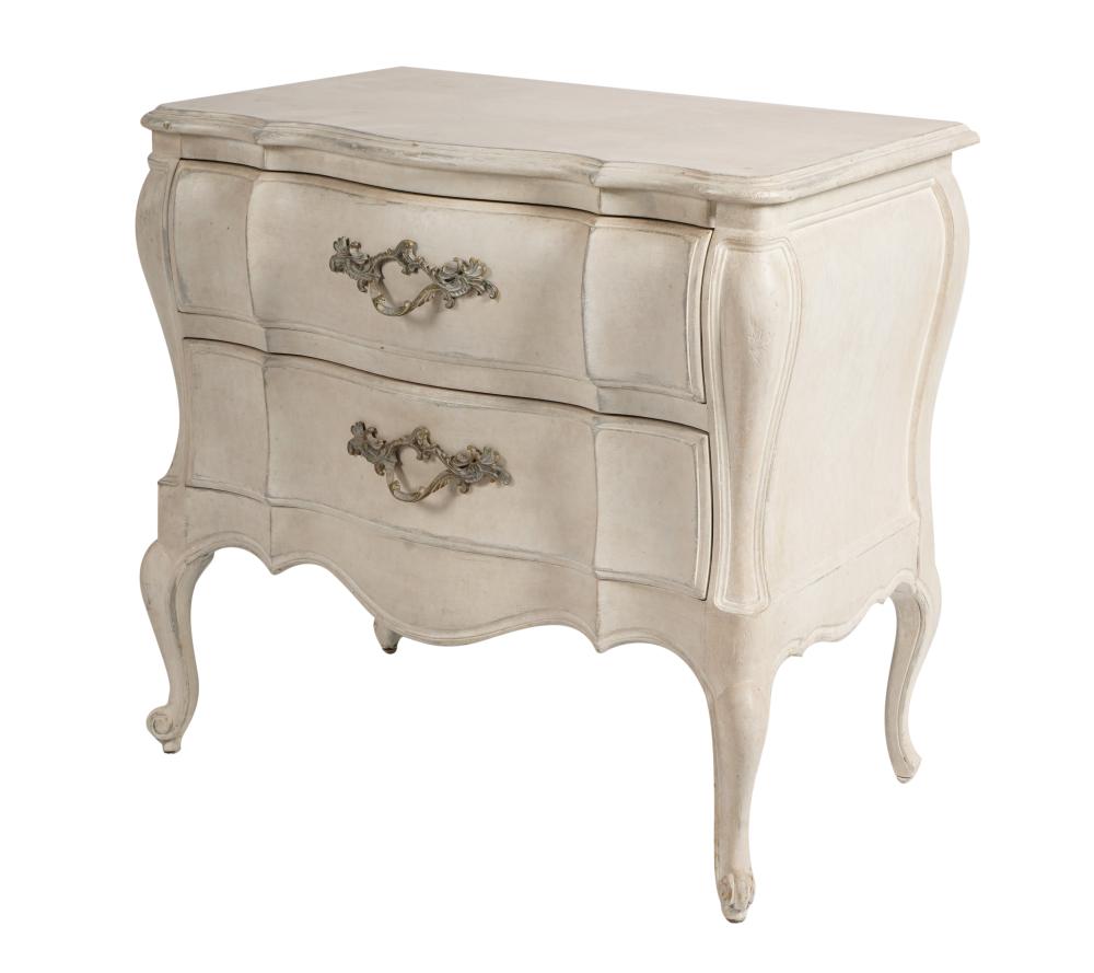 AMERICAN WHITE-PAINTED BOMBE PETITE