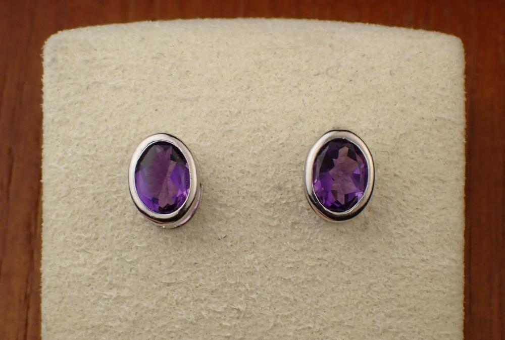 AMETHYST AND FOURTEEN KARAT WHITE