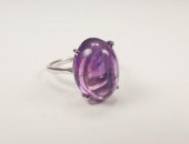 AMETHYST AND WHITE GOLD SOLITA