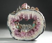 AMETHYST GEODE SLICE WITH MINI