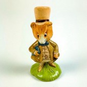 AMIABLE GUINEA PIG - BEATRIX P