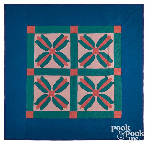AMISH APPLIQUé QUILT, CA. 1935Amish