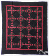 AMISH COTTON QUILT, MID 20TH C
