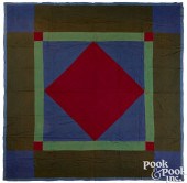 AMISH DIAMOND IN SQUARE QUILT,
