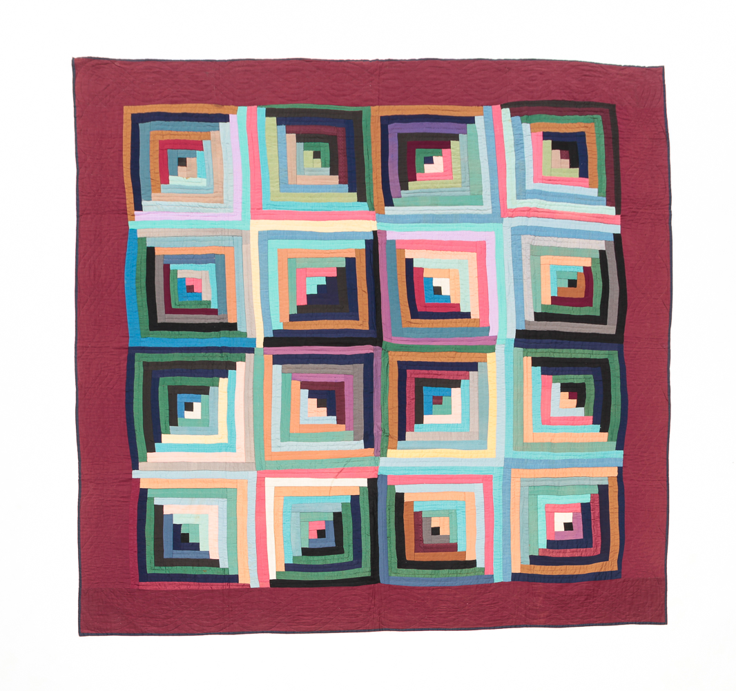 AMISH LOG CABIN PIECED QUILT. First