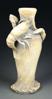 AMPHORA LOBSTER VASE DESIGNED