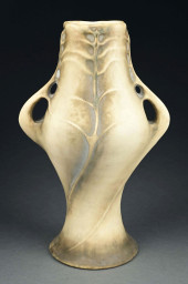 AMPHORA PAUL DACHSEL DESIGNED